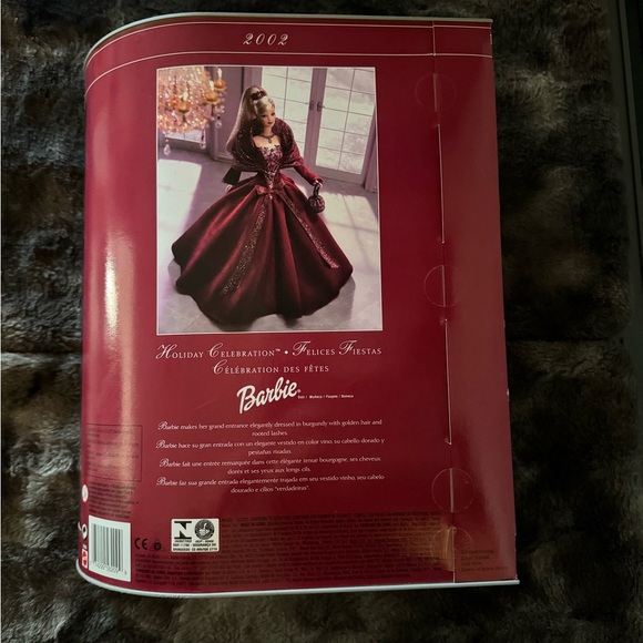 Holiday Celebration Barbie - Picture 2 of 3